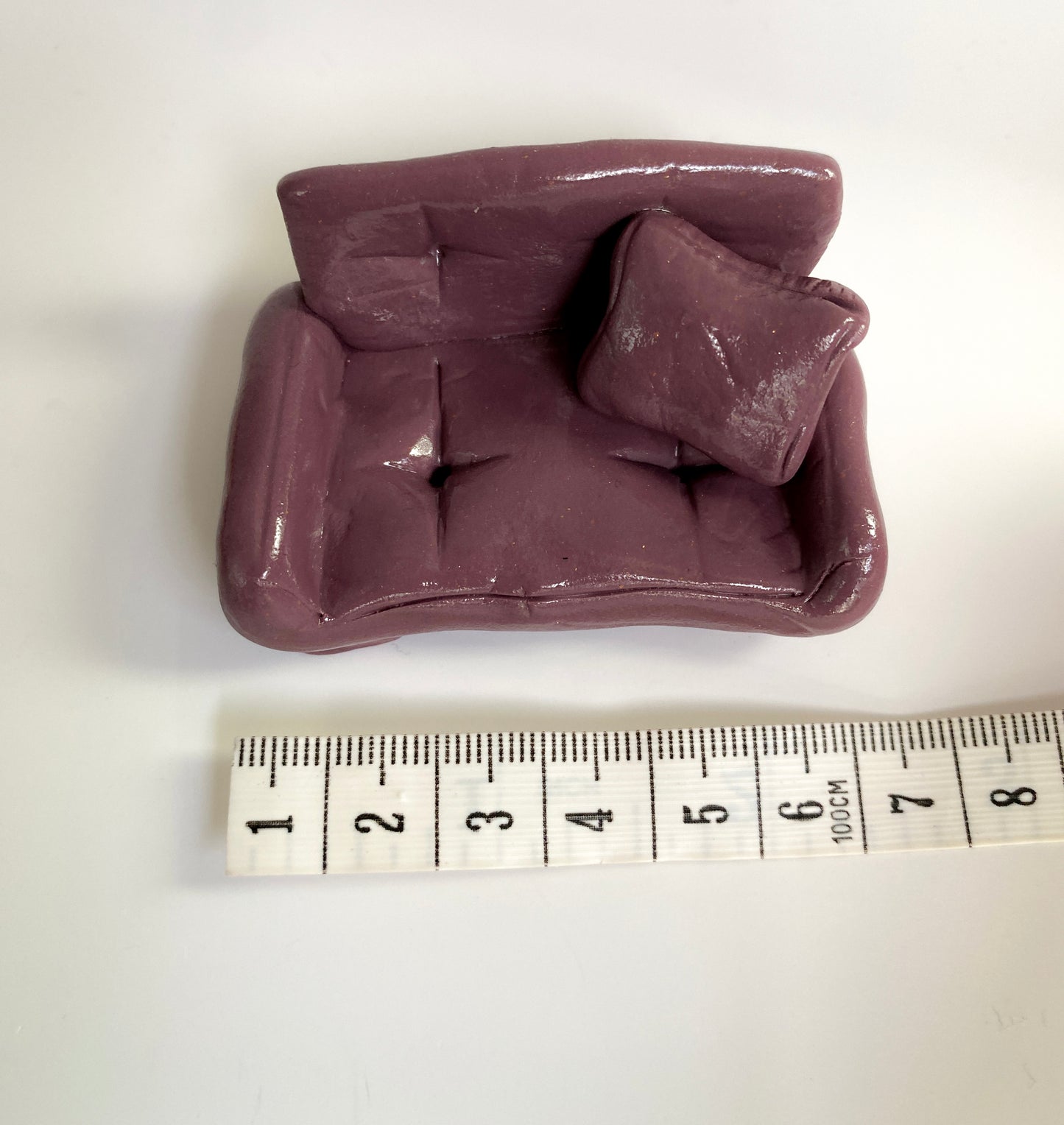 Sofos formos violetinė smilkalinė