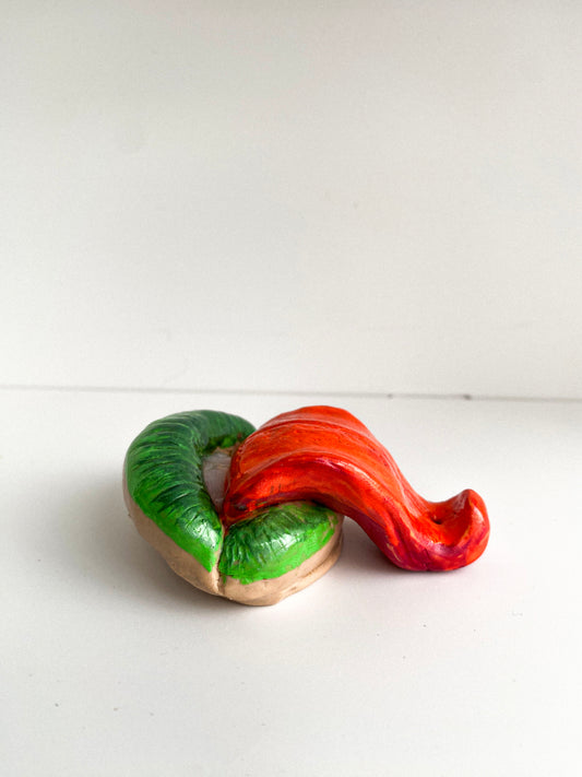 Lūpų formos smilkalinė žalios lūpos