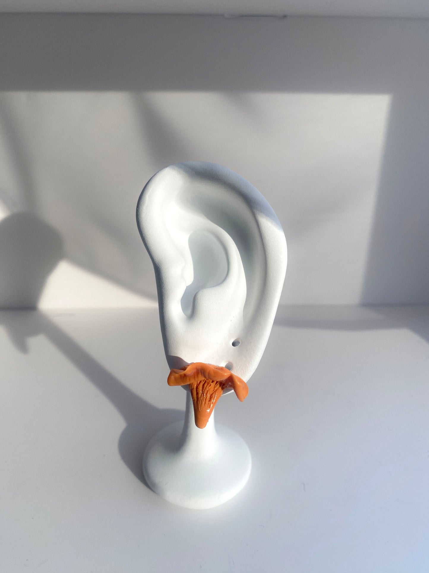 Rankų darbo auskarai „Voveraitės”