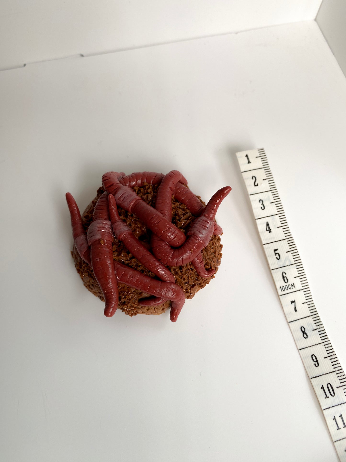 Smilkalinė su sliekais