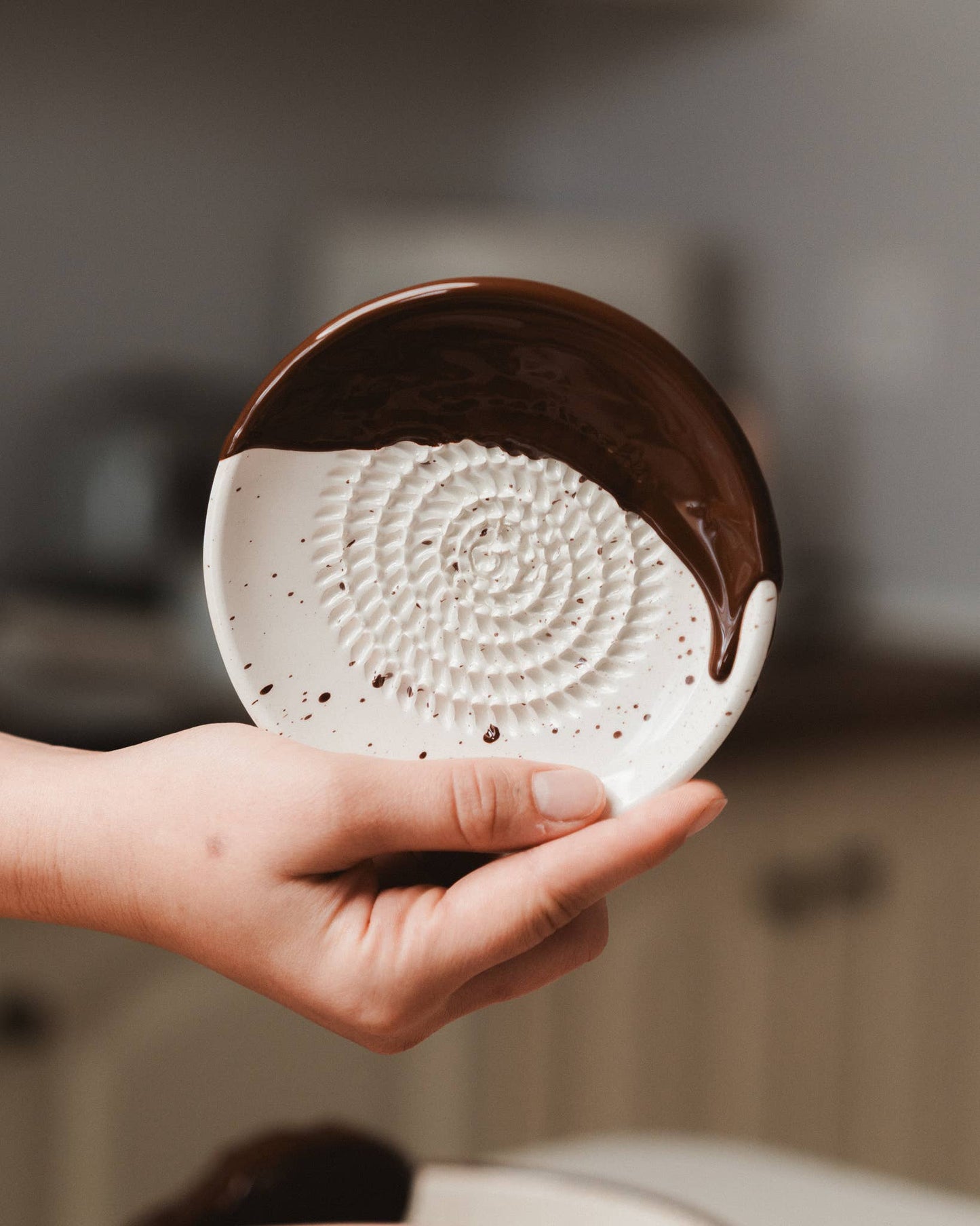 Maža keraminė česnako trintuvė / Brownie: su dovanų pakuote