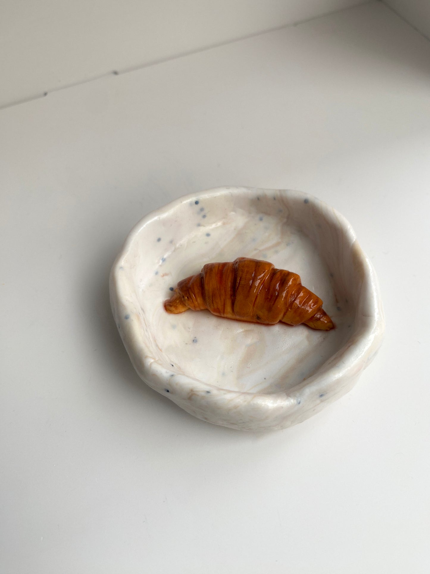 Smulkmenų lėkštutė ''Kruasanas''