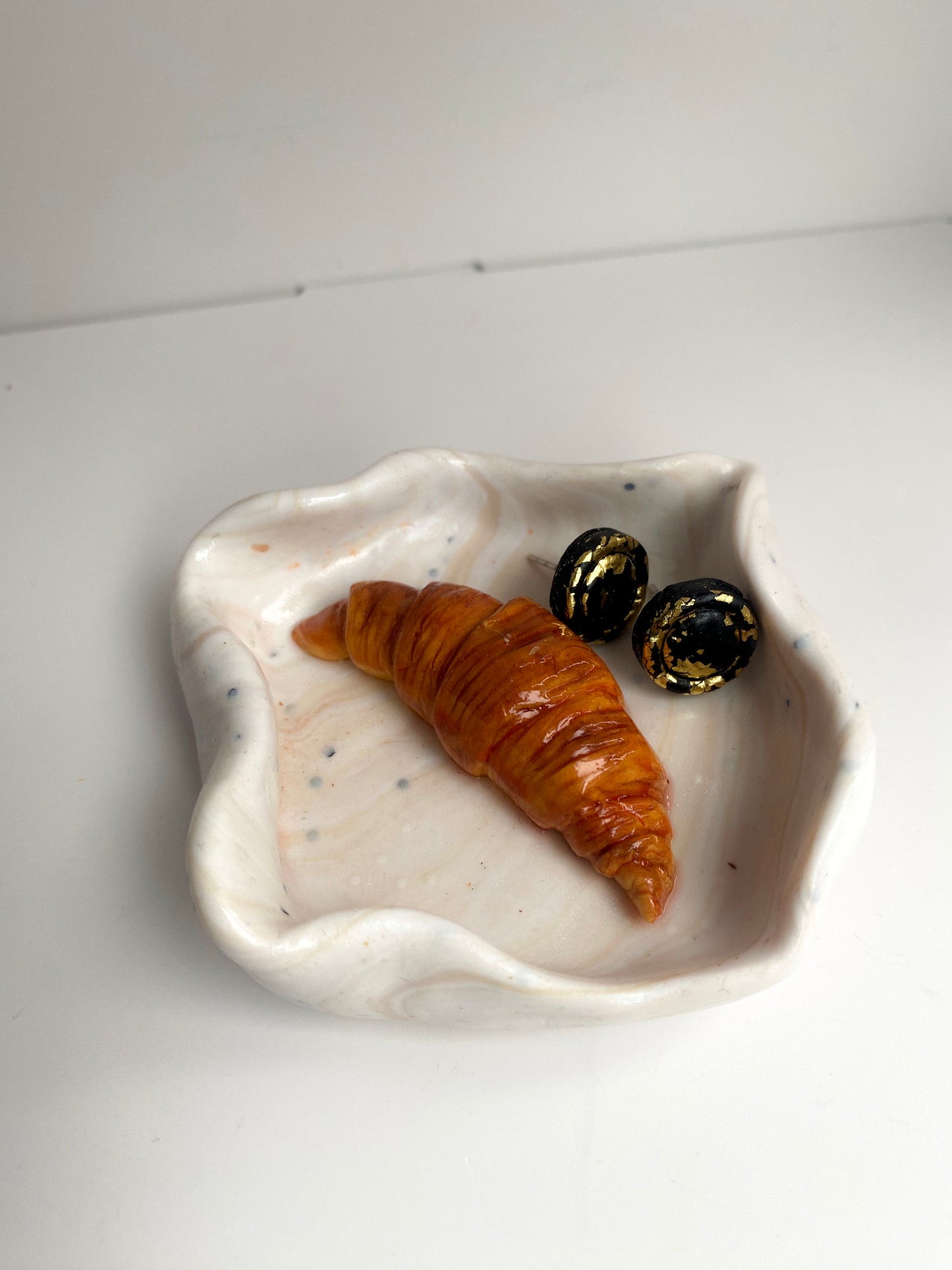 Smulkmenų lėkštutė ''Kruasanas''